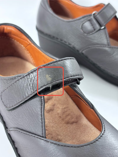 【ちょっと訳アリ*56】【22.0】No.18891 鹿革ストラップシューズ（グレージュ）