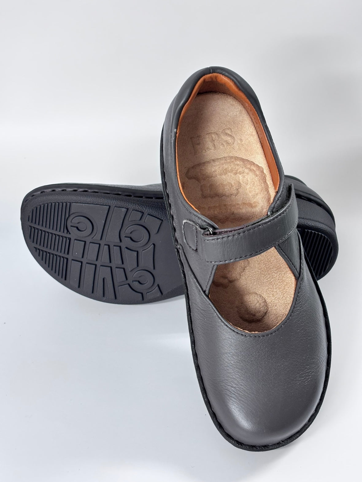 【ちょっと訳アリ*56】【22.0】No.18891 鹿革ストラップシューズ（グレージュ）