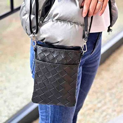 BM-0002　スマホショルダー／メッシュ（ブラック、ガンメタリック）