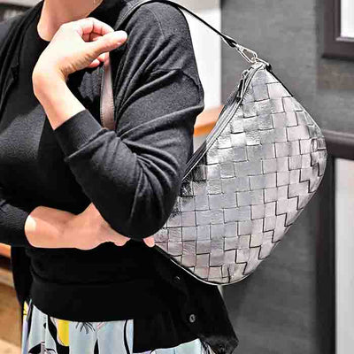 BM-0004　2wayショルダーバッグ／メッシュ（ブラック、ガンメタリック）