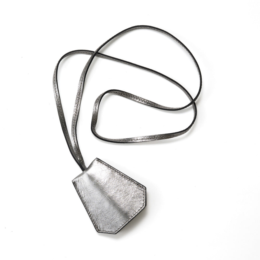 B-0012　クロシェット（ブラック、ガンメタリック）