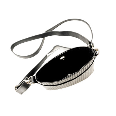 BP-0002　スマホショルダー／パンチング（ブラック、ガンメタリック）