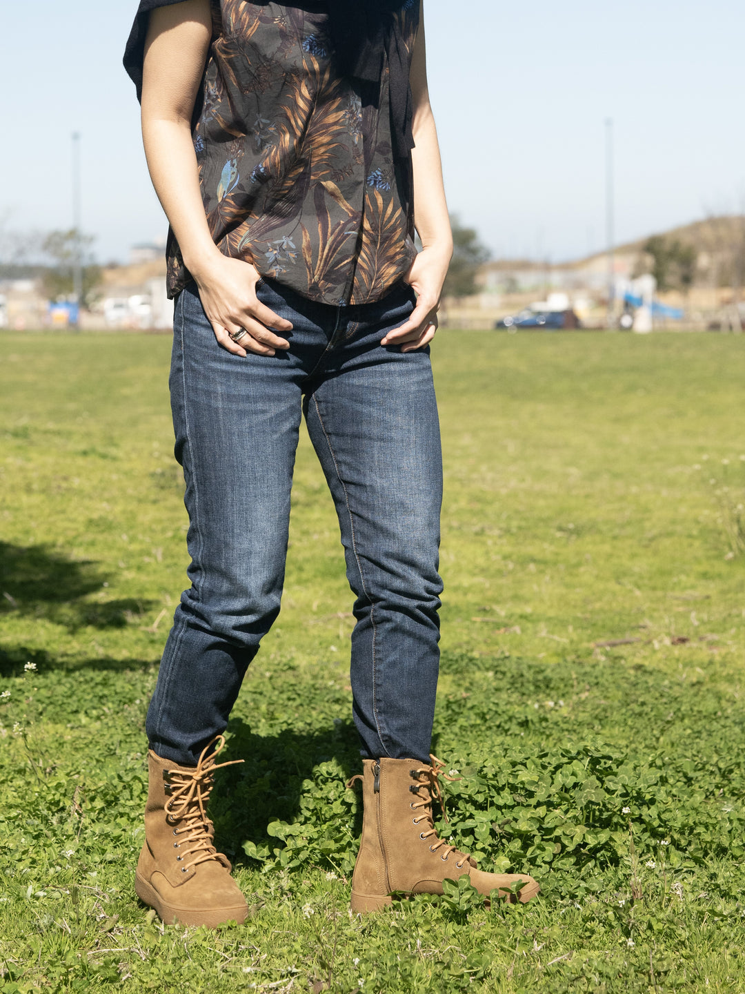 SALE】No.80123 ミドル丈厚底ブーツ（ブラック、ブラウン、カーキ