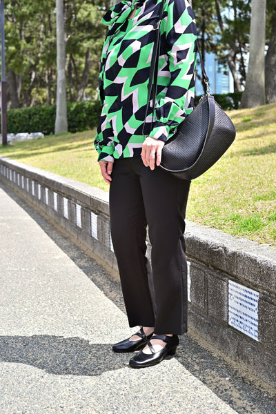 BP-0004　2wayショルダーバッグ／パンチング（ブラック、ガンメタリック）